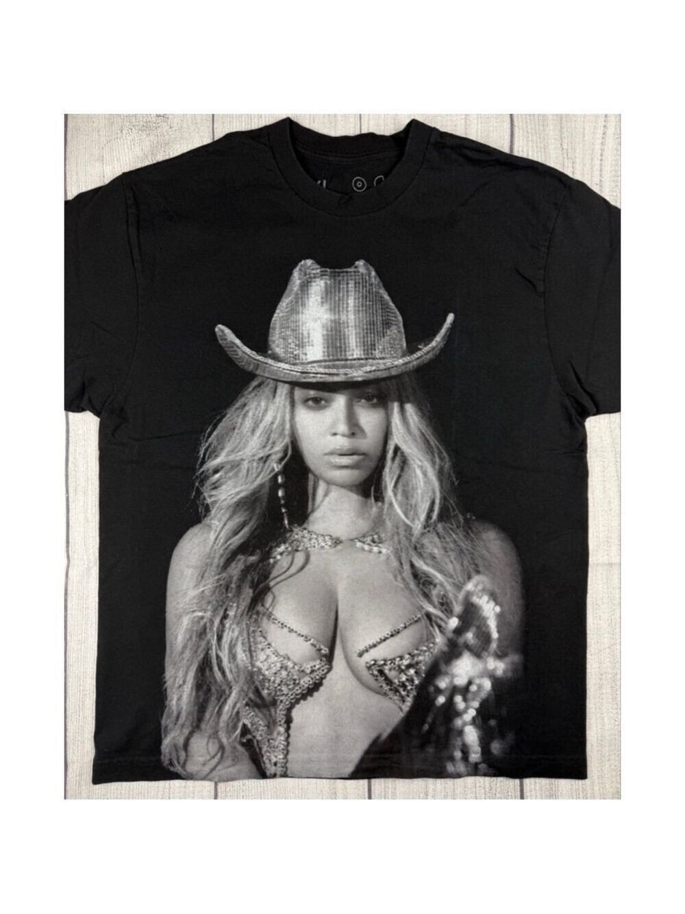 2023 Beyoncé Renaissance World Tour Tee Black XL Never Worn!